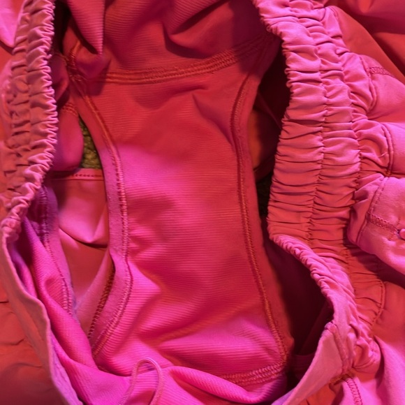 Lululemon Hotty Hot Shorts - Picture 3 of 4